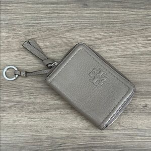 Tory Burch McGraw Taupe Leather Zip around Wallet/ keychain/ coin purse